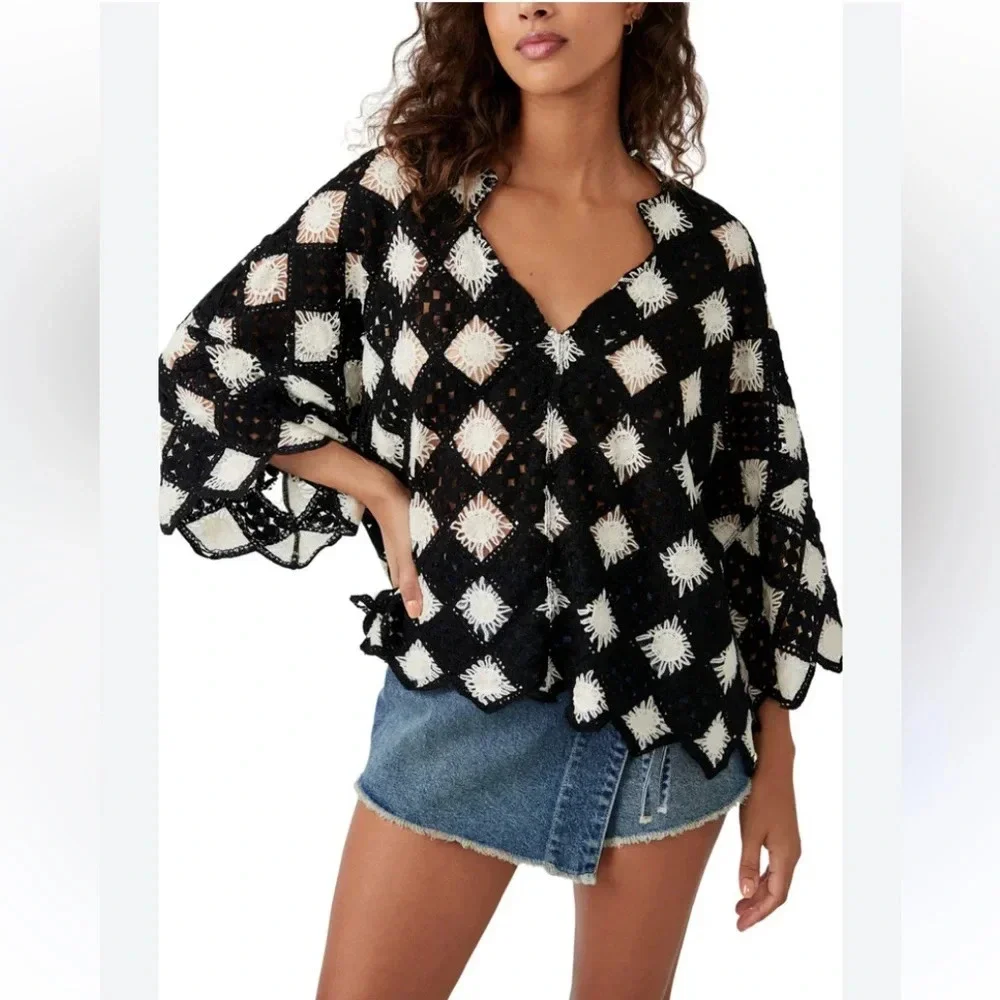 Free People beach house crochet sweater black white 27168